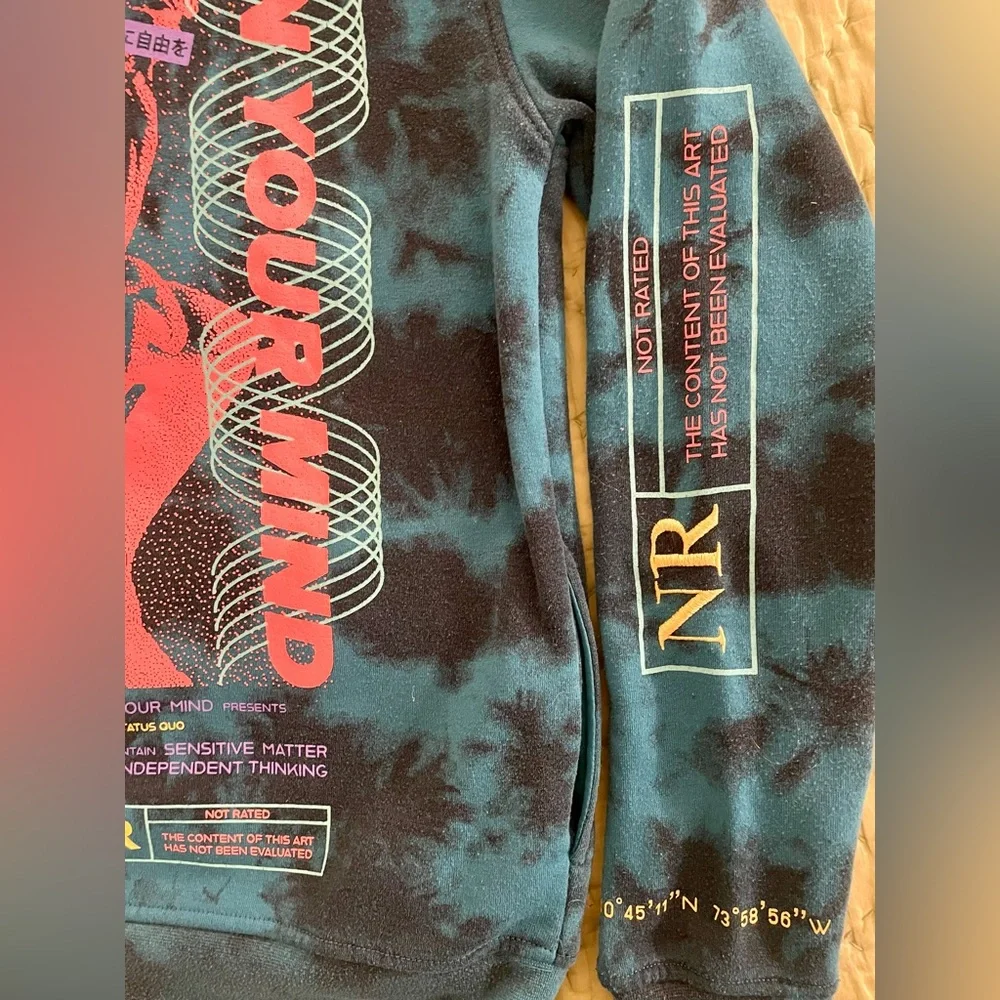 Brooklyn Cloth Hoodie Sweatshirt “Open Your Mind” kid large